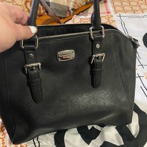 Real micheal kors purse used a couple of times in good condition